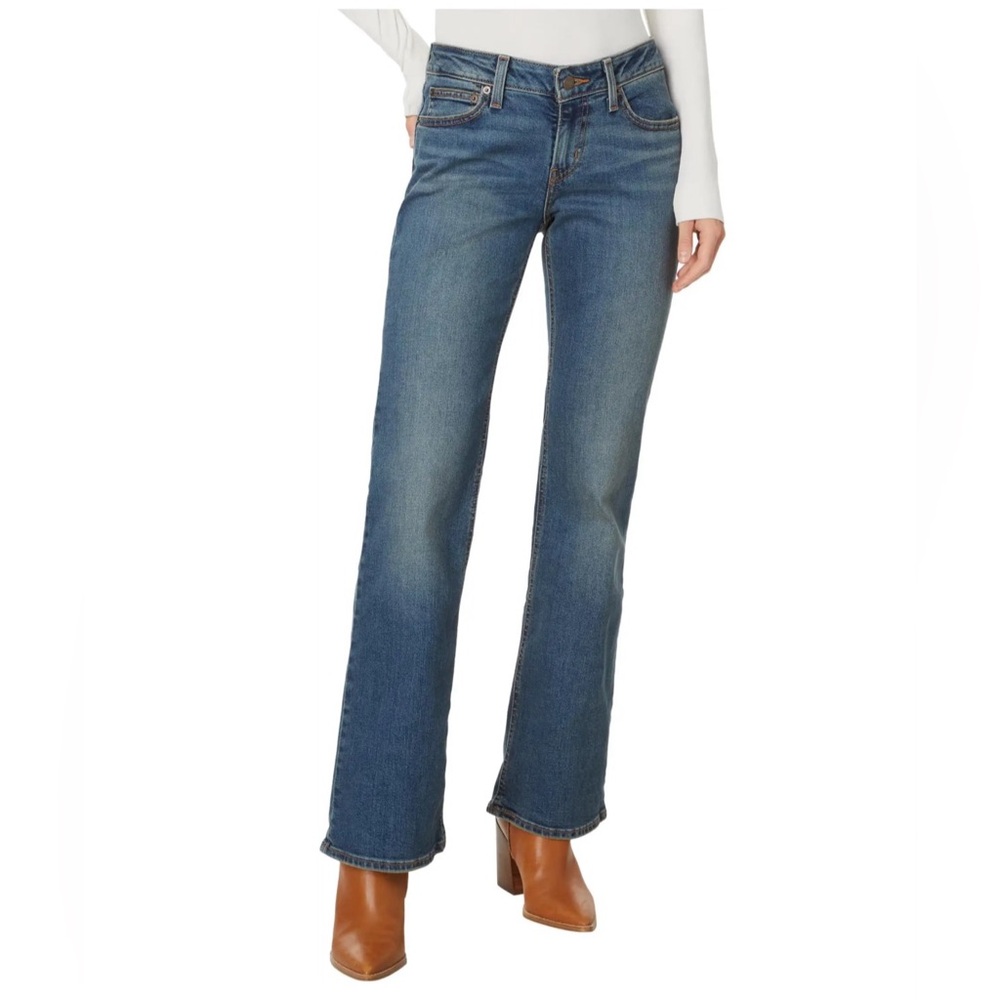 Levi's 525 Women’s 34x31.5 Inseam Low Bootcut Jeans Size 14 M Medium Wash Denim